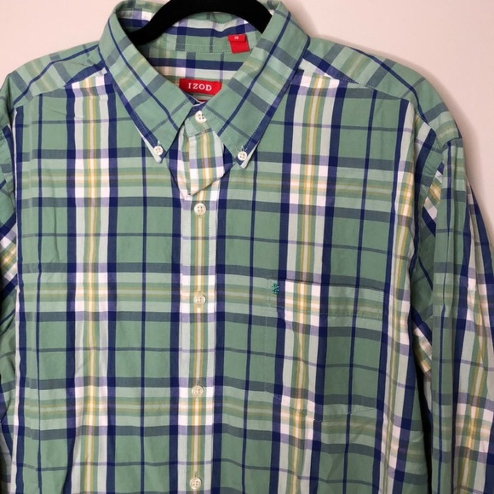 IZOD Men’s slim fit green plaid button down XL
